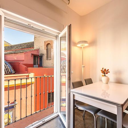 Apartamentos Eslava Sevilla Bagian luar foto