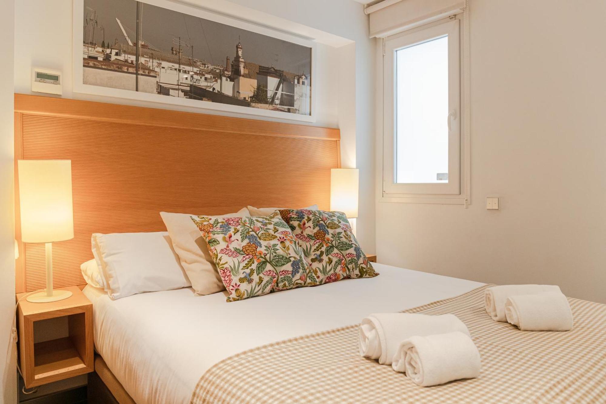 Apartamentos Eslava Sevilla Bagian luar foto