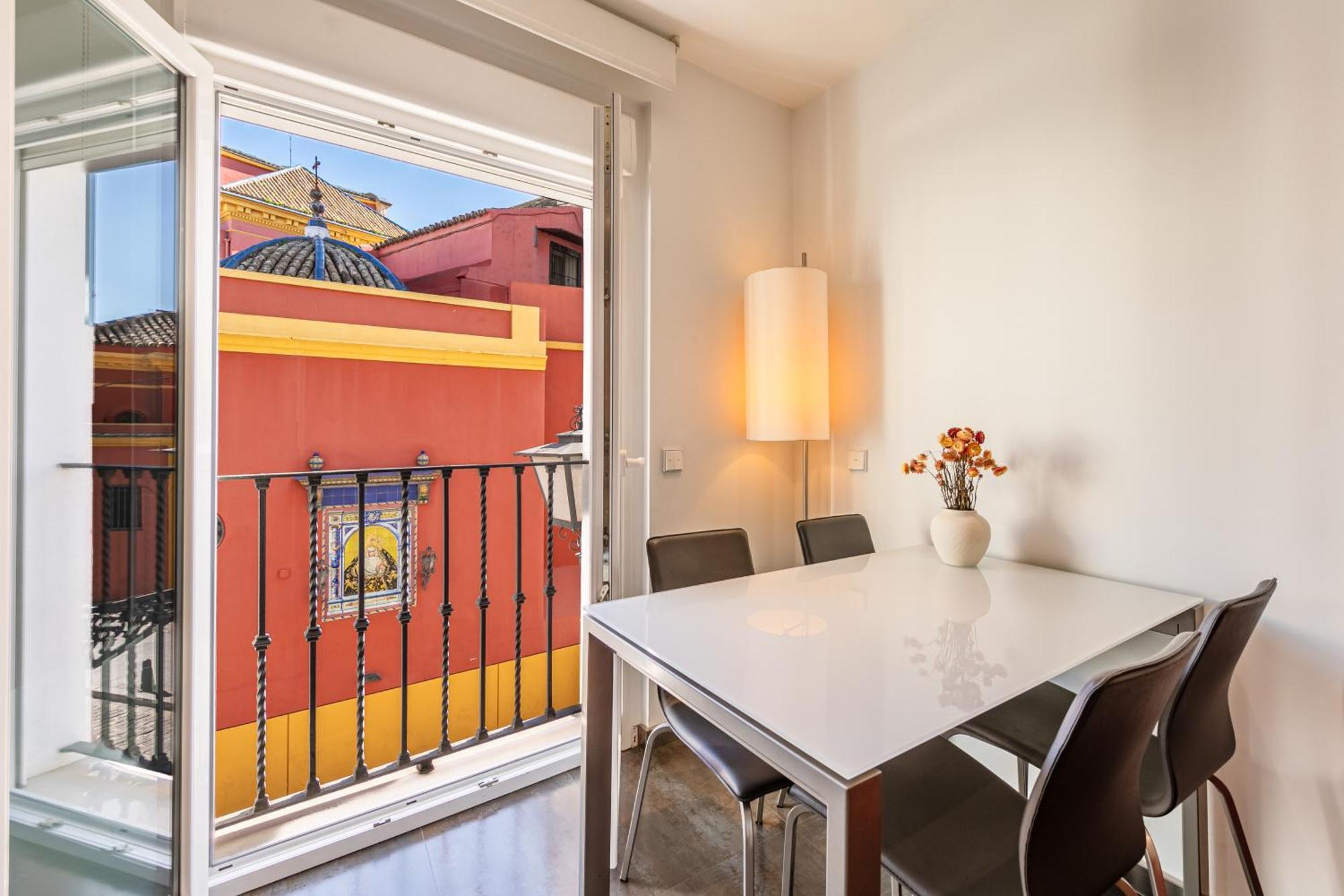 Apartamentos Eslava Sevilla Bagian luar foto