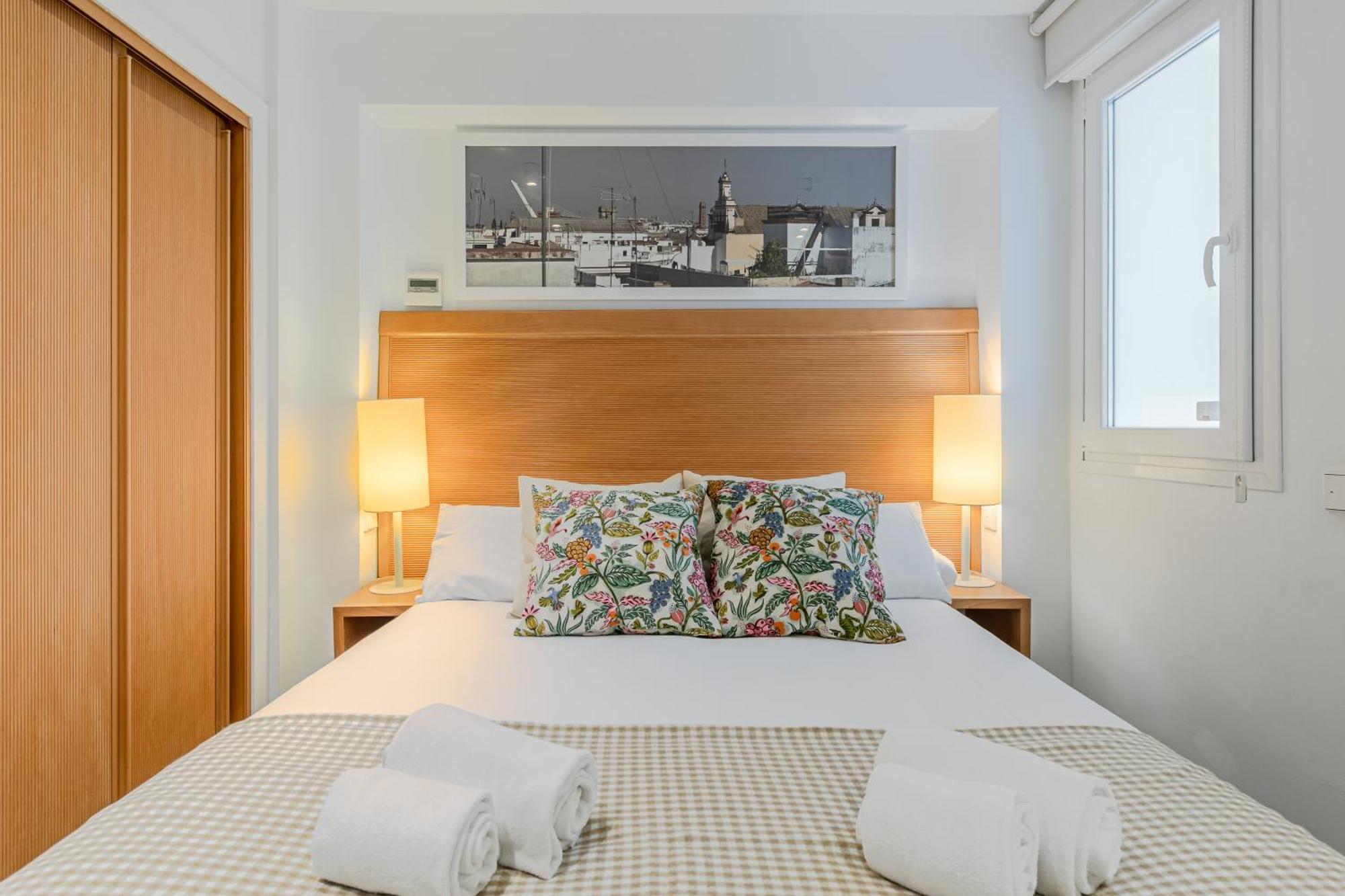 Apartamentos Eslava Sevilla Bagian luar foto